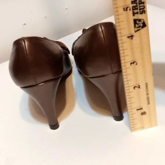 Julianelli Selber Vintage Pump 3" Heel Bronze Size 5.5  (8.75"L 2 .25"W) Leather - Picture 11 of 11